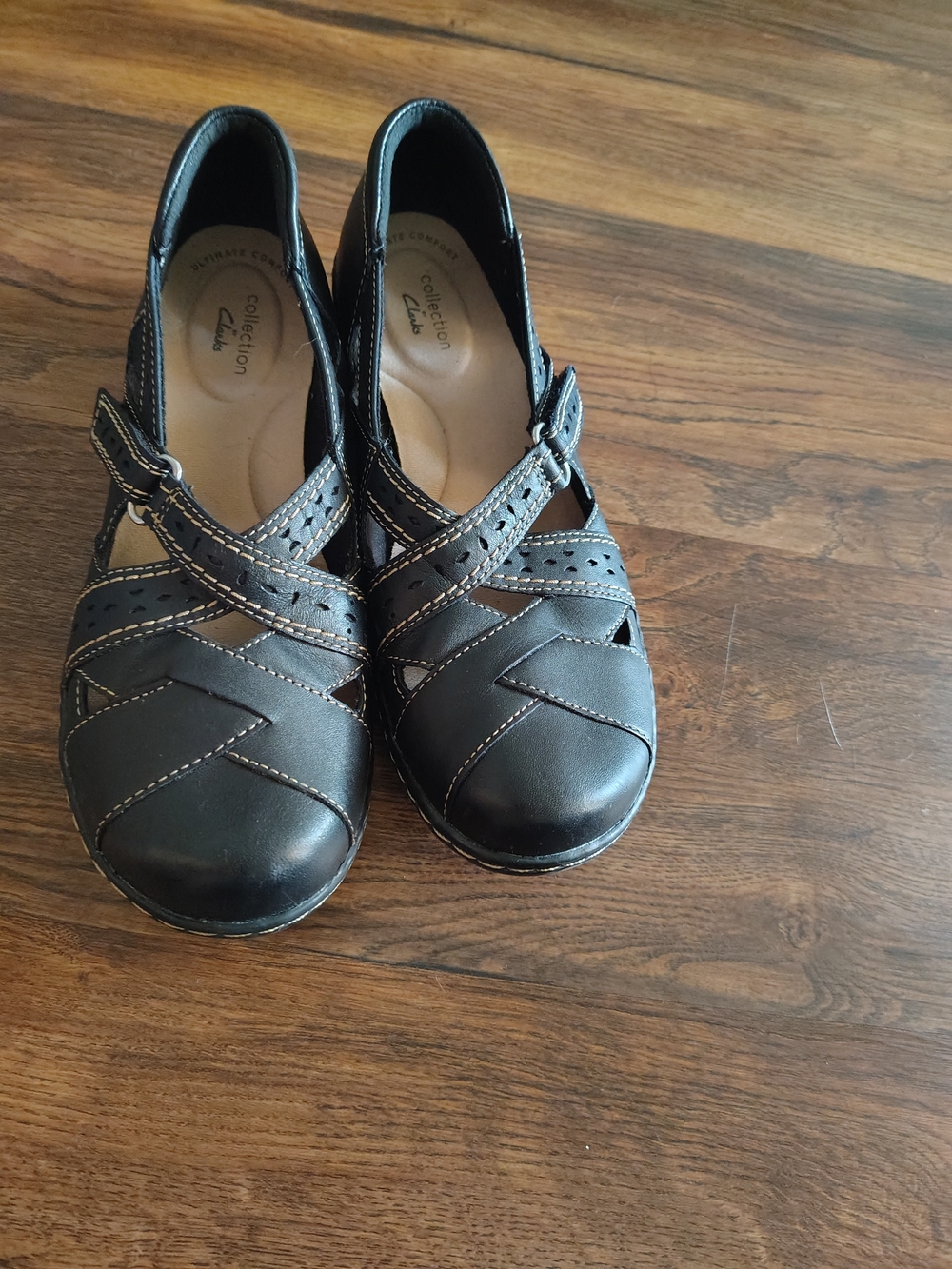 Clarks Black Leather Strap Mary Jane Flats Size 8 Narrow